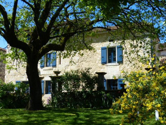 Bed and Breakfast L'Echappee Belle Perigord Cercles Zewnętrze zdjęcie