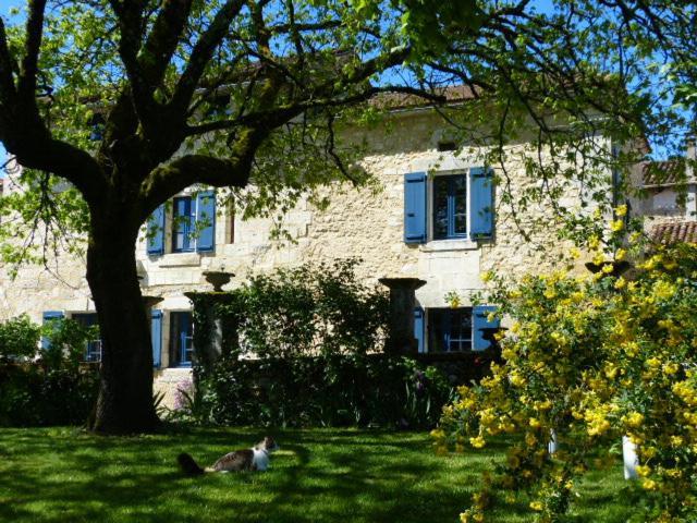 Bed and Breakfast L'Echappee Belle Perigord Cercles Zewnętrze zdjęcie